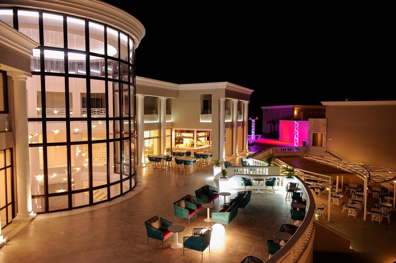 Mythos Palace & Θέρετρο Ασπρουλιάνοι